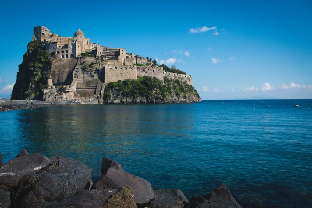 Meilleurs plages d Ischia accessibles Naples travel tourism landmark