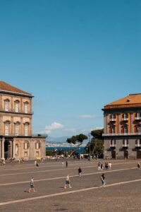 Balade culturelle Lungomare et mus Naples travel tourism landmark