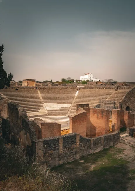 Pompeii street lead to amphitheater